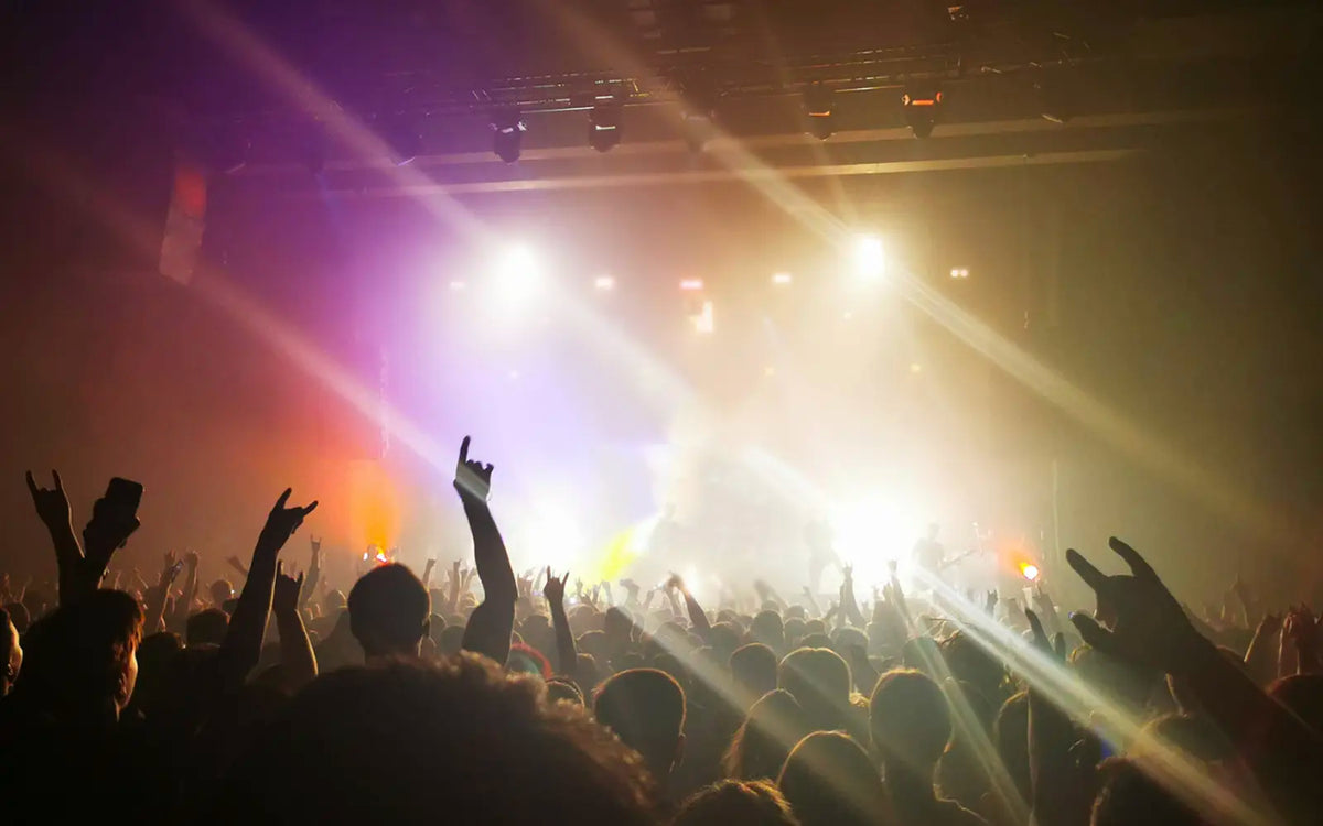 ライブ・フェスで後悔しない！あなたに最適なEARPEACE 耳栓の選び方